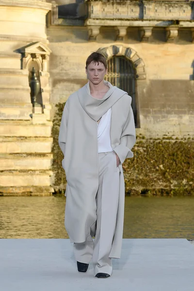 Look 35